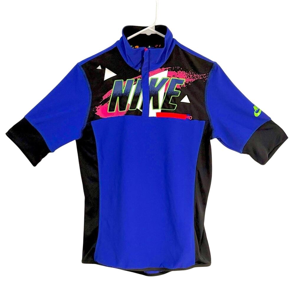 Vintage 90s inspired Nike Graphic Short-Sleeve Quarter-Zip Top Size L runs small